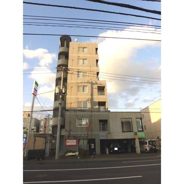ワイズシティビル 画像2
