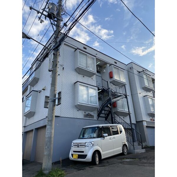 リアプロマンション外観