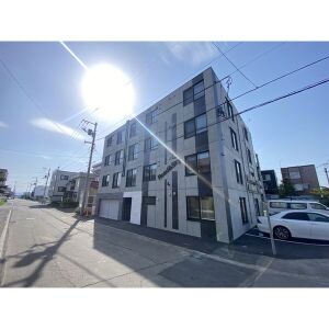 Road & Sky ATSUBETSUNISHI(ロードアンドスカイアツベツニシ)