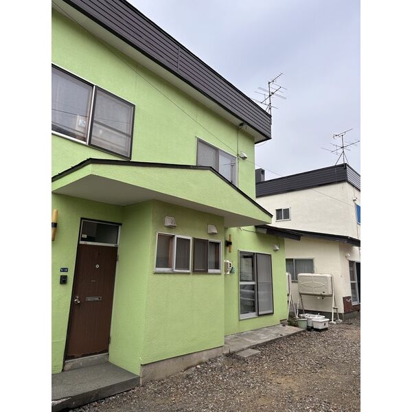 一棟二戸建　新琴似11条13丁目6-15 画像1