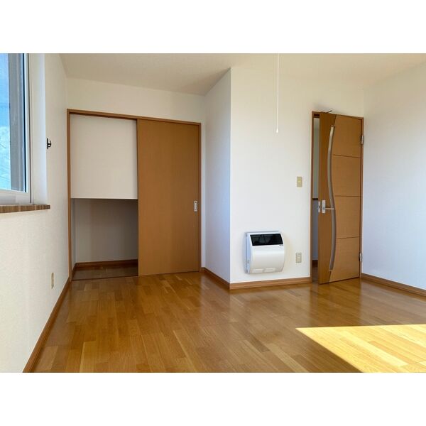 一棟二戸建　東苗穂12条3丁目 画像8