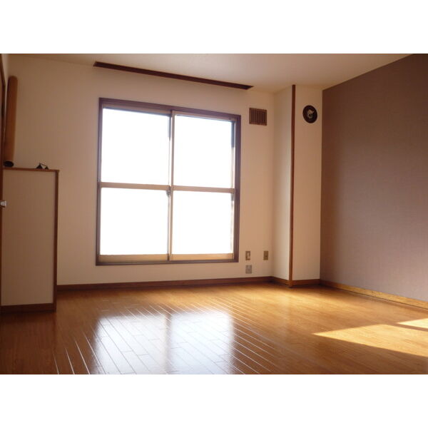 カーサ本町 画像2