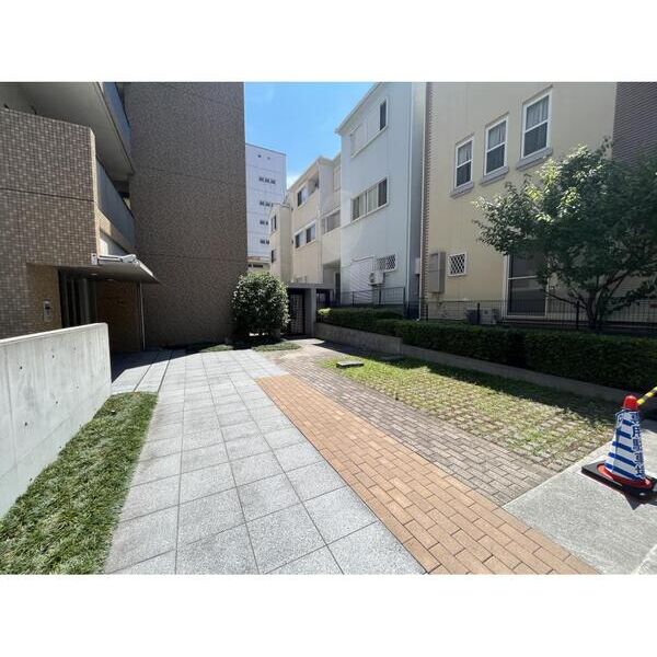 アリヴィオ夕陽ヶ丘の外観9枚目