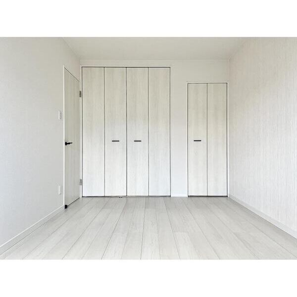 プレミアムスイート泉佐野の室内写真1枚目