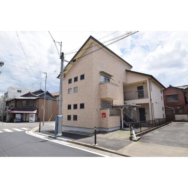 リアプロマンション外観