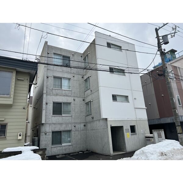 リアプロマンション外観