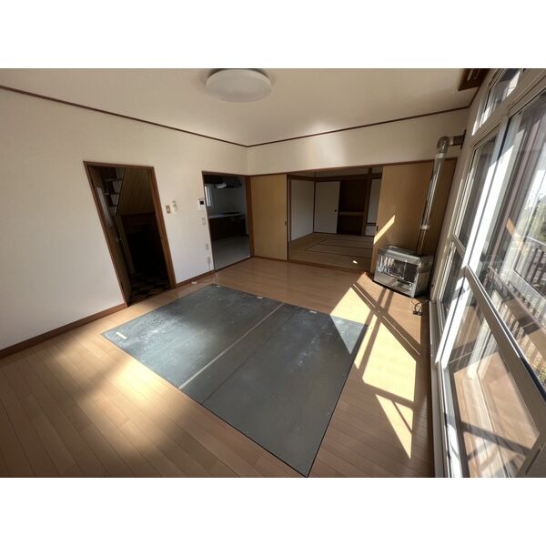 石山2-6戸建 画像3