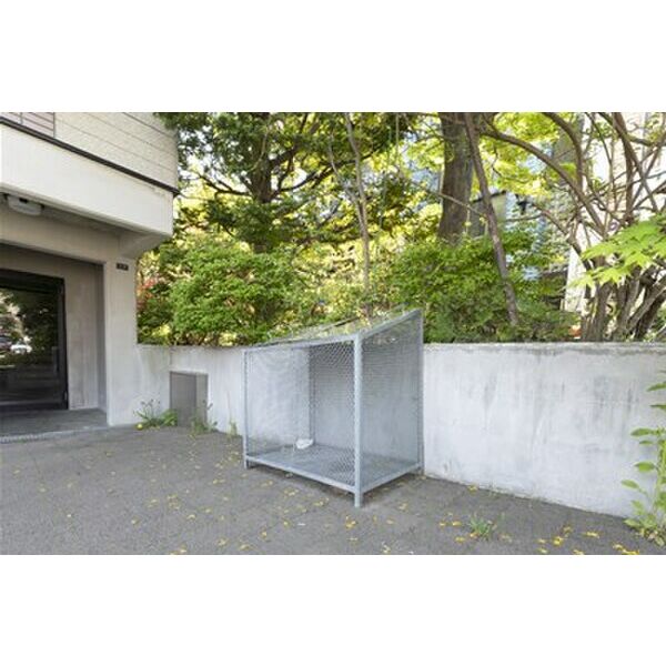 ミレニアム学園前 画像3