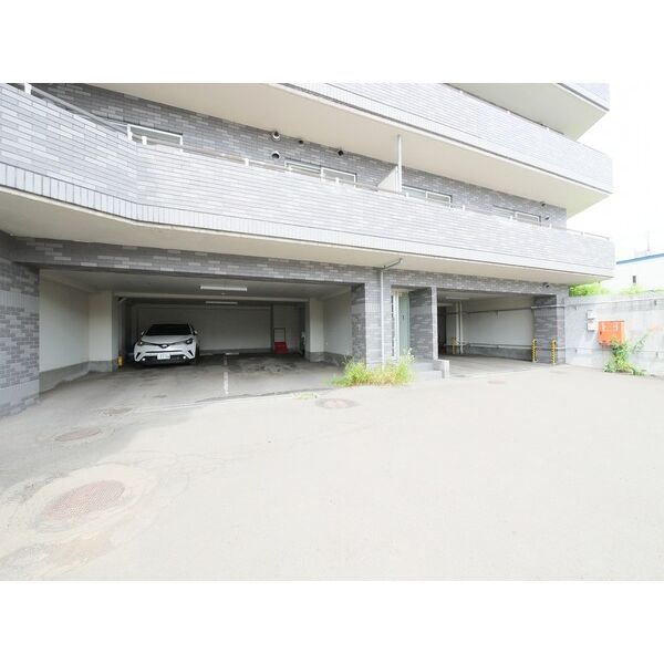 西岡サンマウンテンシャトー 画像5