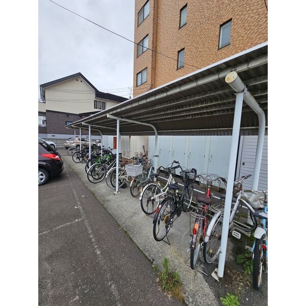 敷地内／建物
