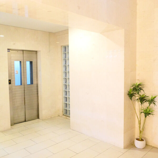 サイプレス小阪駅前の外観2枚目