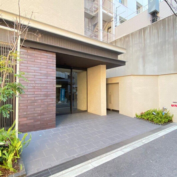 JINEVER上本町
