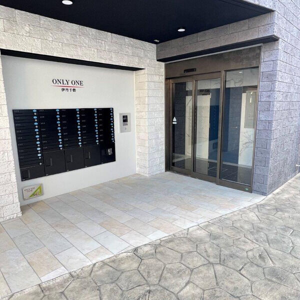 ONLYONE伊丹千僧の外観4枚目