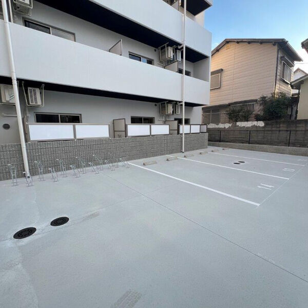 ONLYONE伊丹千僧の外観8枚目