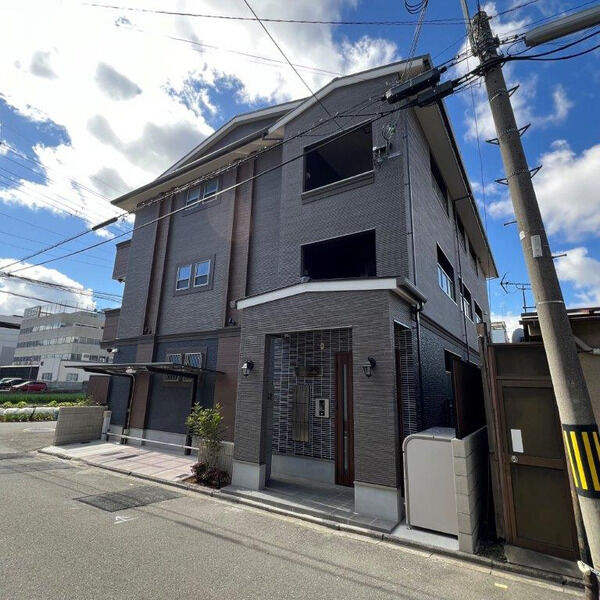 コンフォルタ京都西の外観2枚目