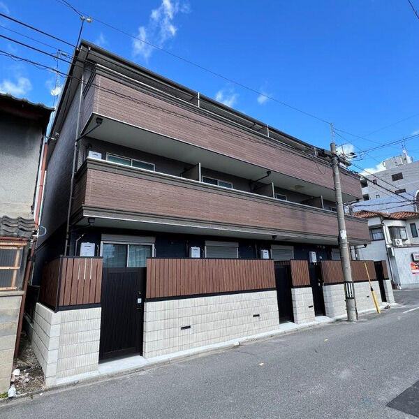 コンフォルタ京都西の外観3枚目