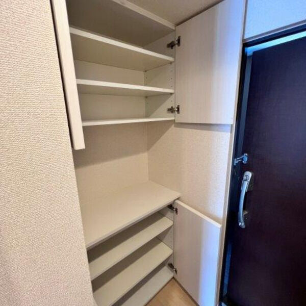 JINEVER上本町の室内写真3枚目