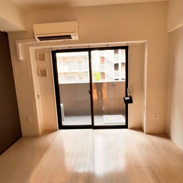 エレガントレジデンス中之島の室内写真1枚目