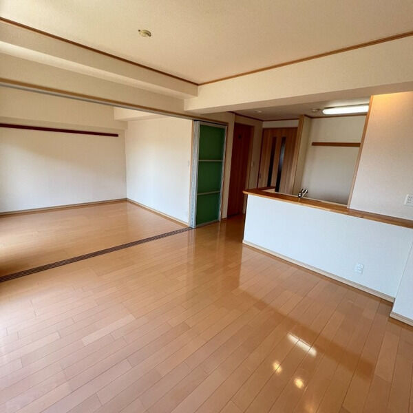 サンモールIIの室内写真1枚目