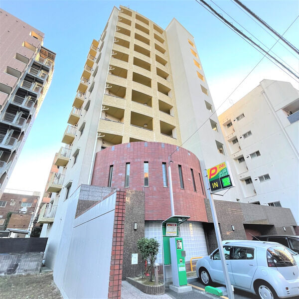 リアプロマンション外観