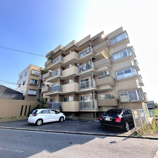 リアプロマンション外観