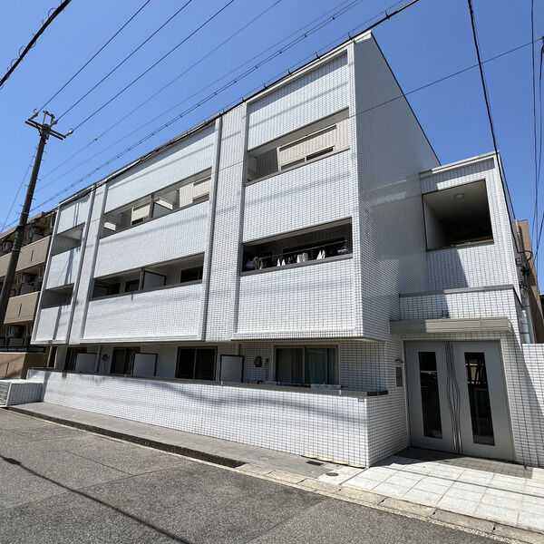 リアプロマンション外観