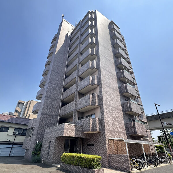 リアプロマンション外観