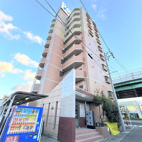 リアプロマンション外観