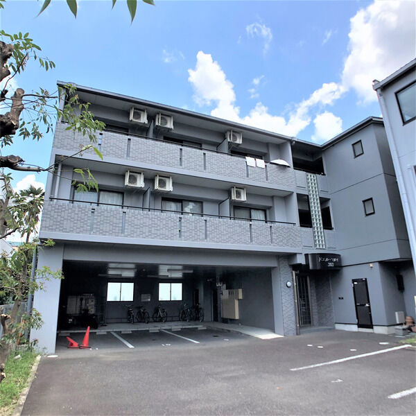 リアプロマンション外観