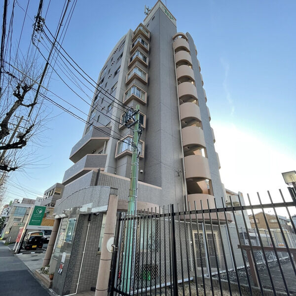 リアプロマンション外観