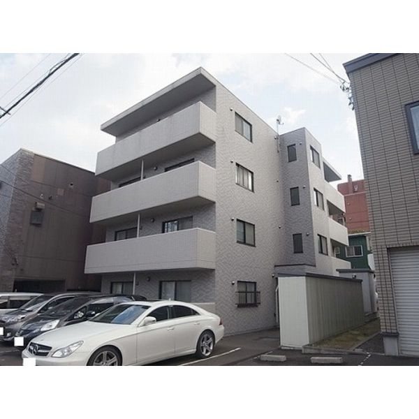 メイプルメゾン南平岸 画像1