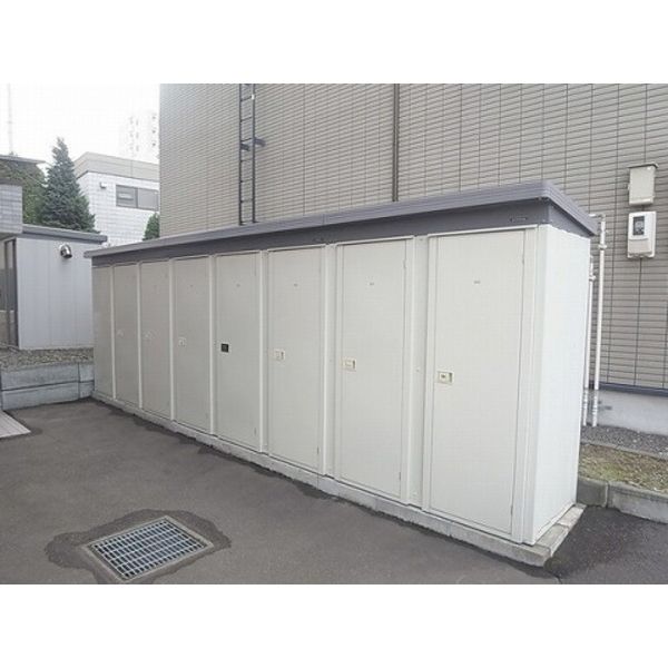 メイプルメゾン南平岸 画像2