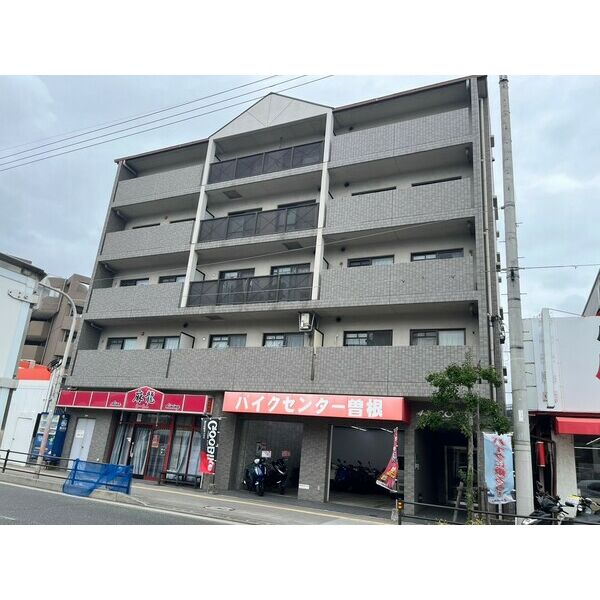 BUILDING
