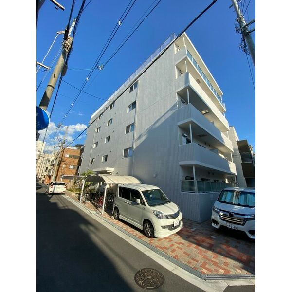 BUILDING