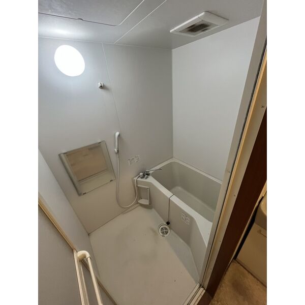 サムティ塚口レジデンスの室内写真3枚目