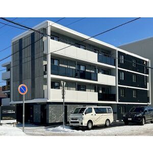 アルファスクエア北12東2