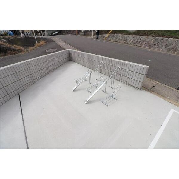 フラッツ六地蔵の外観5枚目