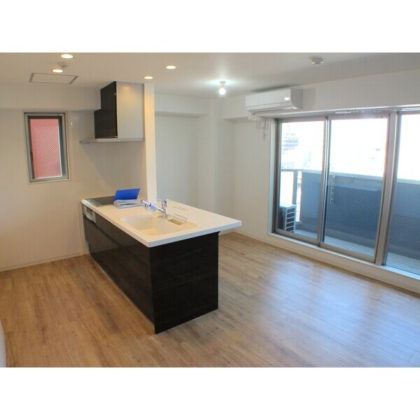 ゼクス九条の室内写真1枚目