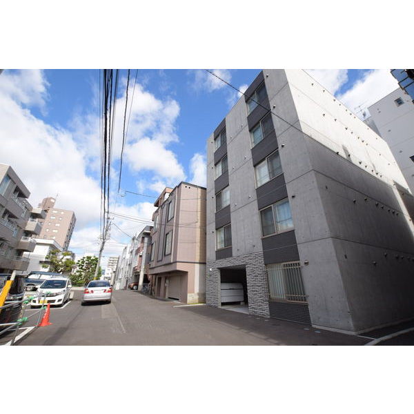 ナチュラルネスト札幌医大前 画像1