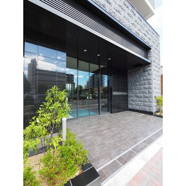 プレサンスロジェ森ノ宮の外観4枚目