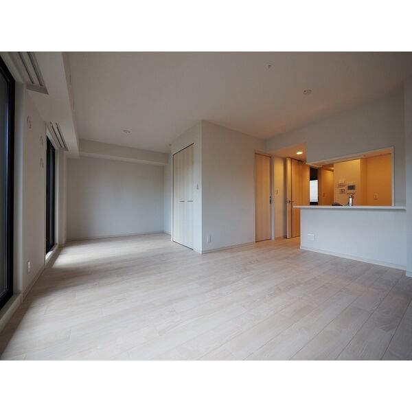 プレサンスロジェ森ノ宮の室内写真1枚目