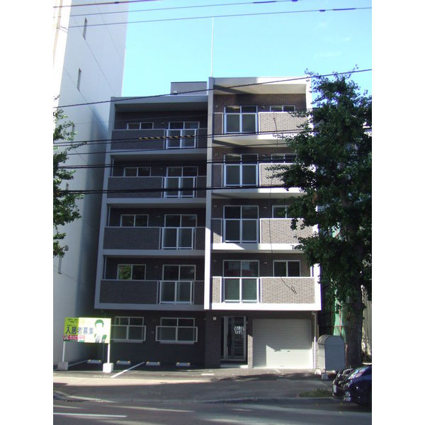 エヴァンスコート南3条 画像1