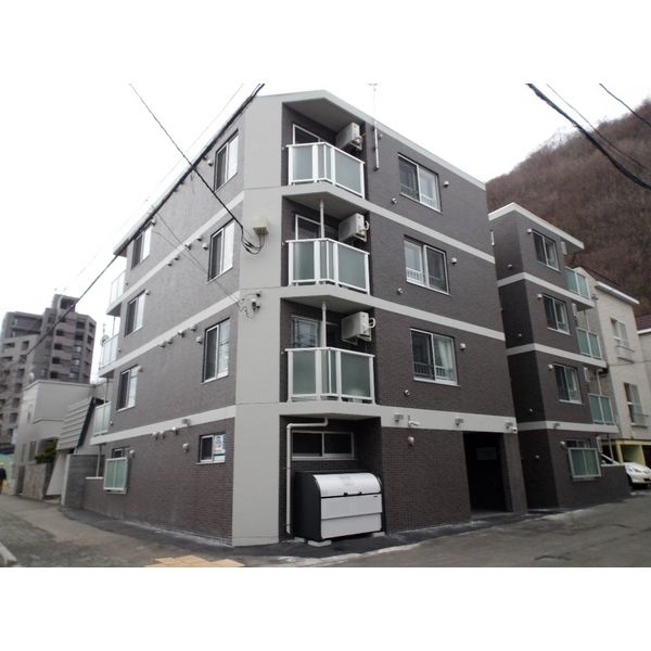 プレシェルト南円山 画像1