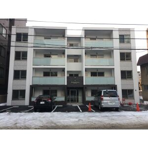 コモゾーナ円山