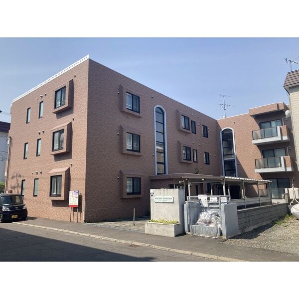 ポミエーレ平岸 画像1