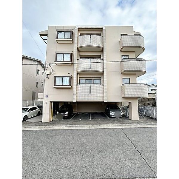 リアプロマンション外観