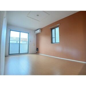 Photos of room 101