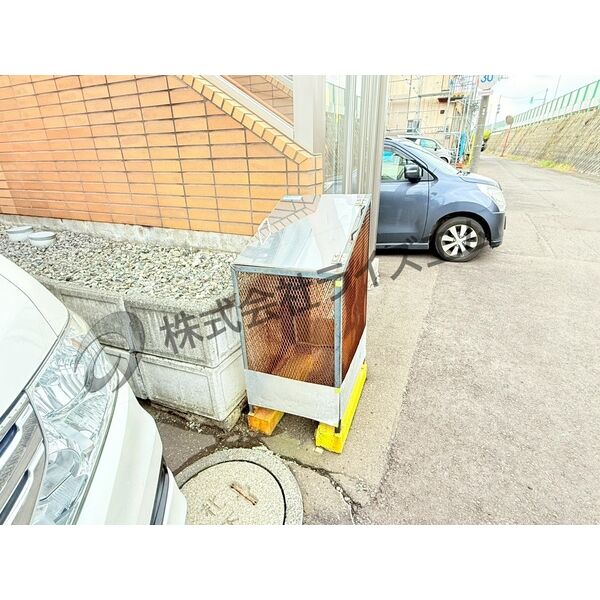 敷地内／建物