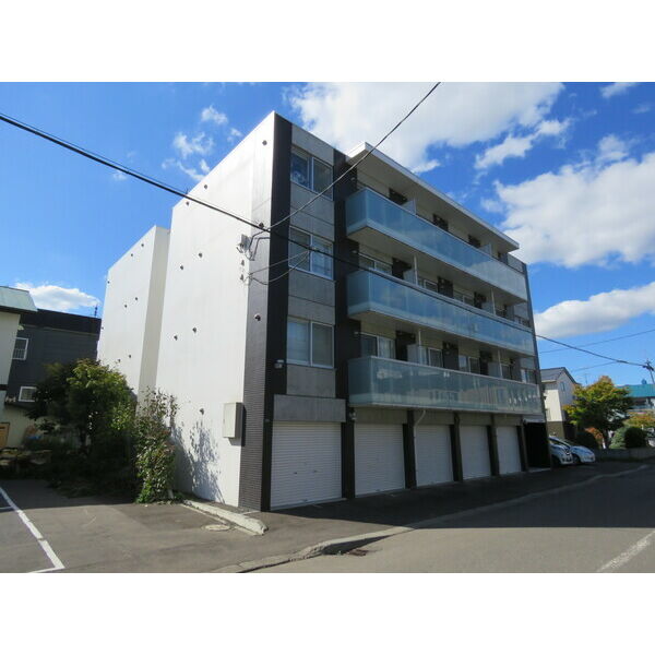シャルマン東区役所前 画像1