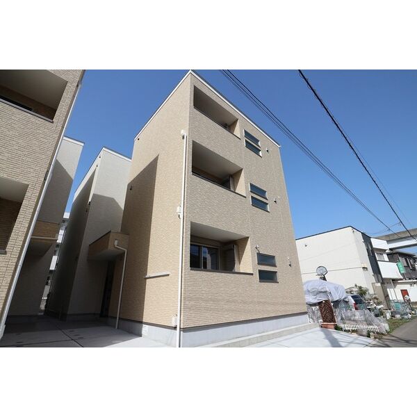 リアプロマンション外観